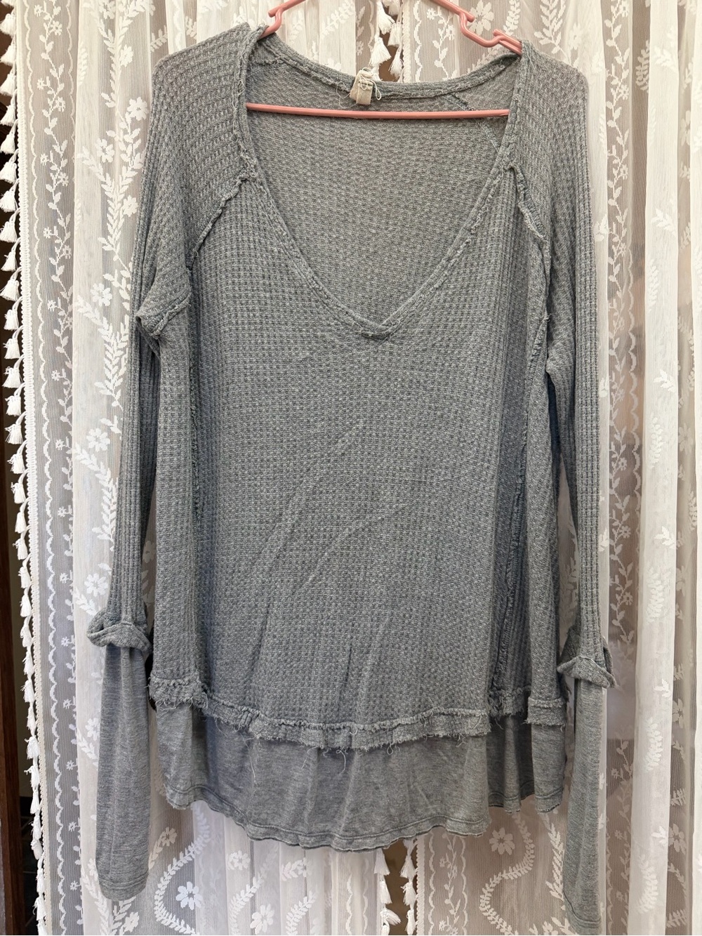 We The Free Light Gray Women's Waffle V-Neck Top Tunic
